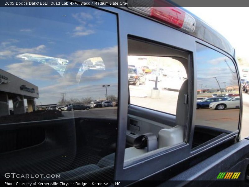Black / Medium Slate Gray 2005 Dodge Dakota SLT Quad Cab 4x4