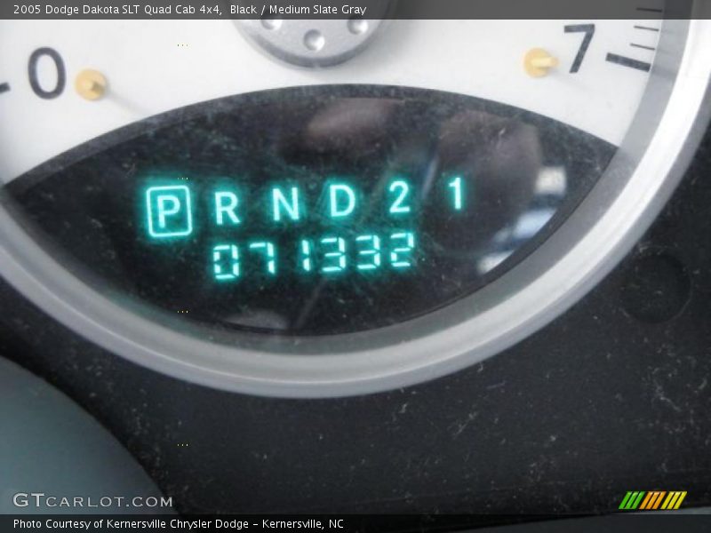 Black / Medium Slate Gray 2005 Dodge Dakota SLT Quad Cab 4x4