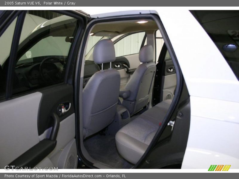 Polar White / Gray 2005 Saturn VUE V6