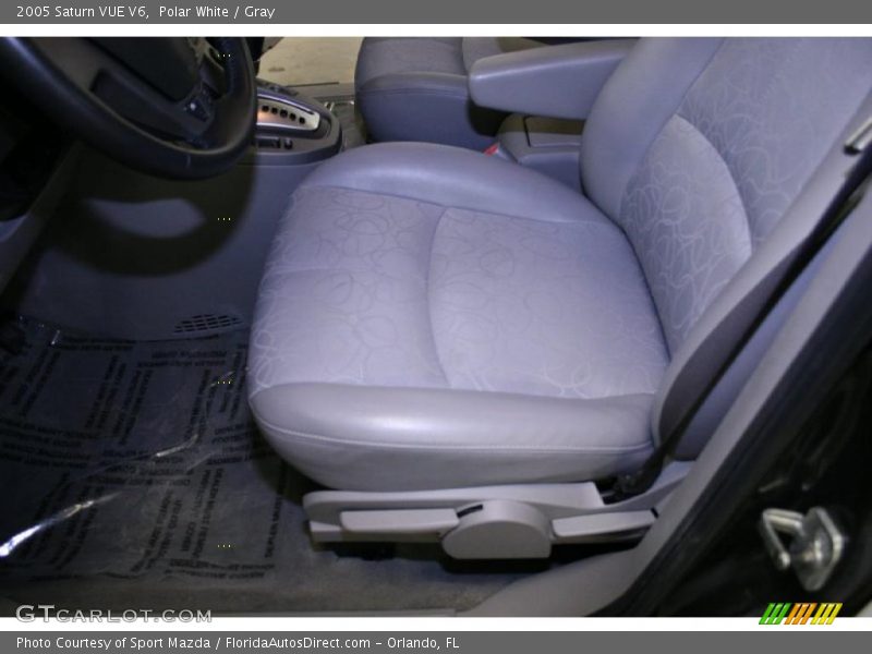 Polar White / Gray 2005 Saturn VUE V6