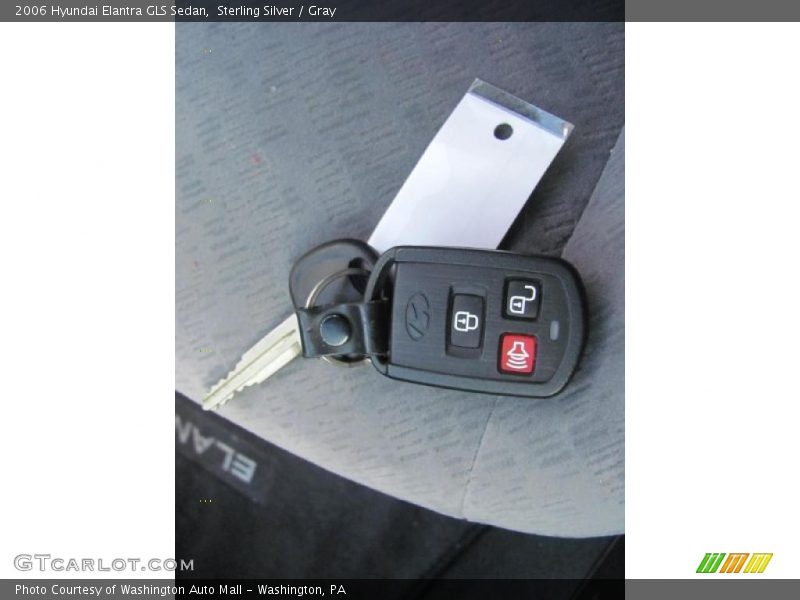 Sterling Silver / Gray 2006 Hyundai Elantra GLS Sedan