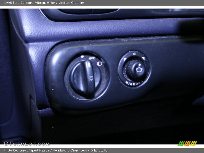Vibrant White / Medium Graphite 1998 Ford Contour