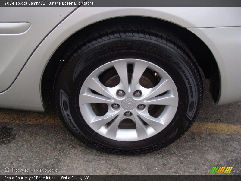 Lunar Mist Metallic / Stone 2004 Toyota Camry LE
