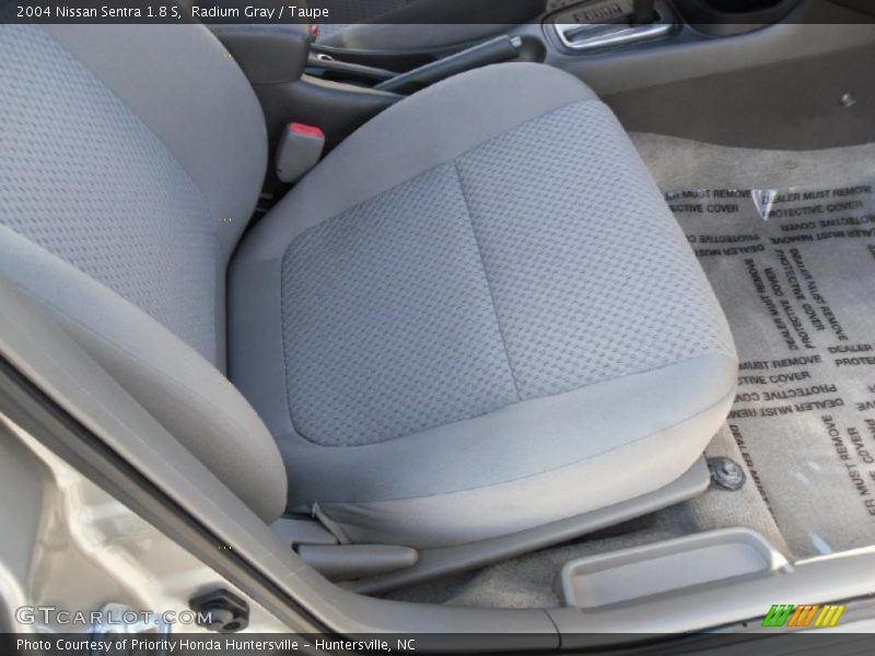 Radium Gray / Taupe 2004 Nissan Sentra 1.8 S