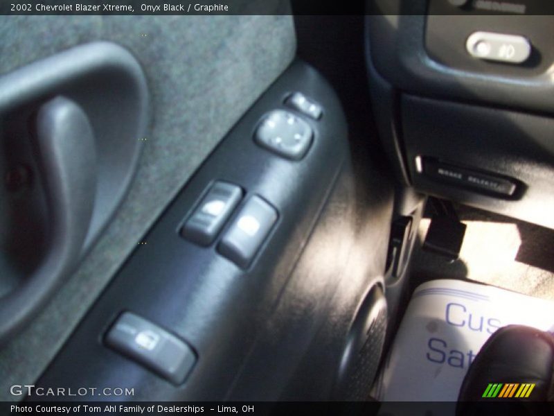 Onyx Black / Graphite 2002 Chevrolet Blazer Xtreme