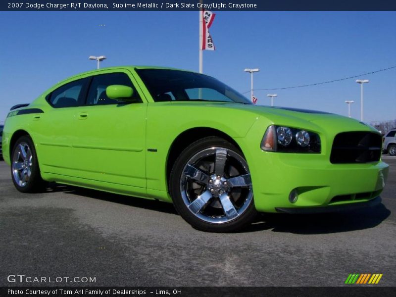 Front 3/4 View of 2007 Charger R/T Daytona