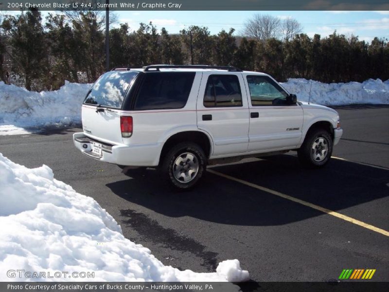Summit White / Graphite Gray 2004 Chevrolet Blazer LS 4x4