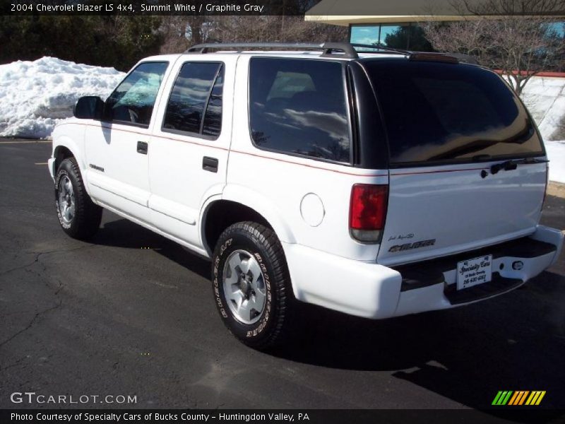 Summit White / Graphite Gray 2004 Chevrolet Blazer LS 4x4