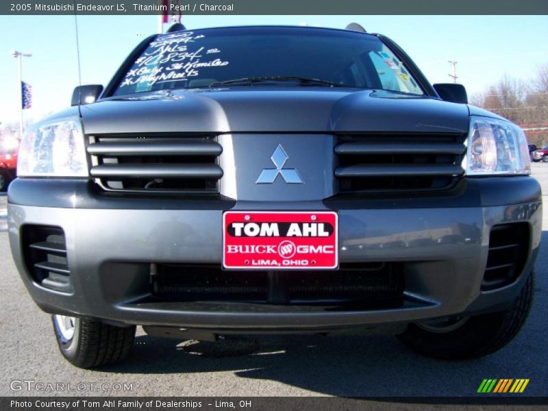 Titanium Pearl / Charcoal 2005 Mitsubishi Endeavor LS