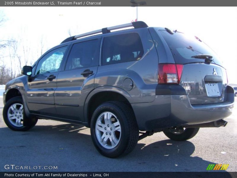 Titanium Pearl / Charcoal 2005 Mitsubishi Endeavor LS