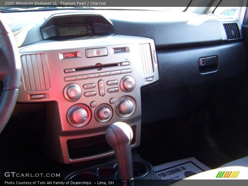 Titanium Pearl / Charcoal 2005 Mitsubishi Endeavor LS