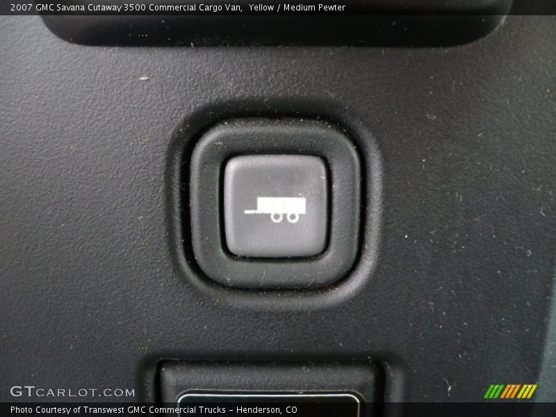 Yellow / Medium Pewter 2007 GMC Savana Cutaway 3500 Commercial Cargo Van