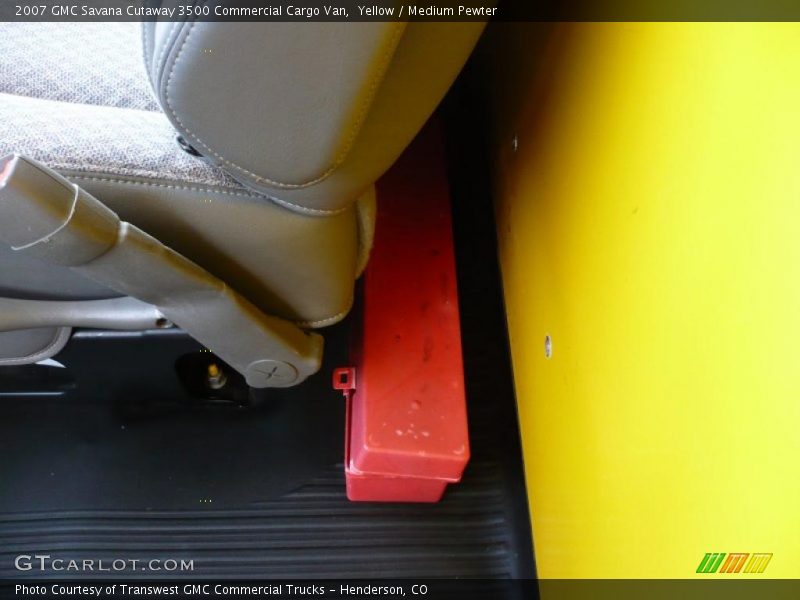 Yellow / Medium Pewter 2007 GMC Savana Cutaway 3500 Commercial Cargo Van