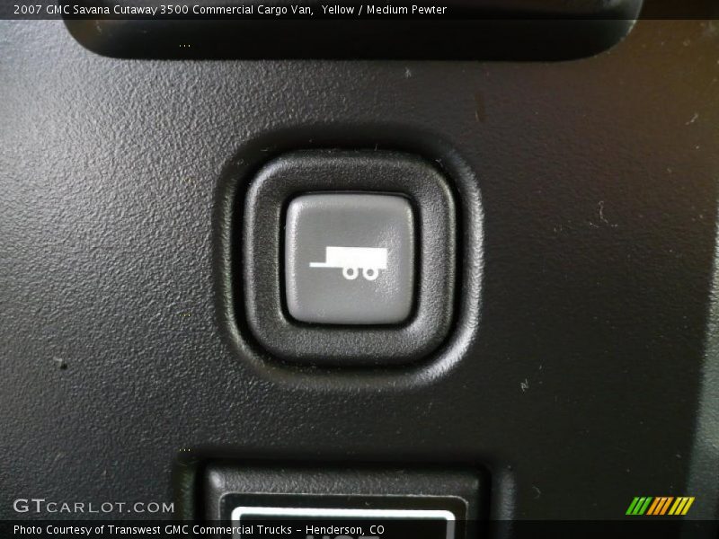 Yellow / Medium Pewter 2007 GMC Savana Cutaway 3500 Commercial Cargo Van