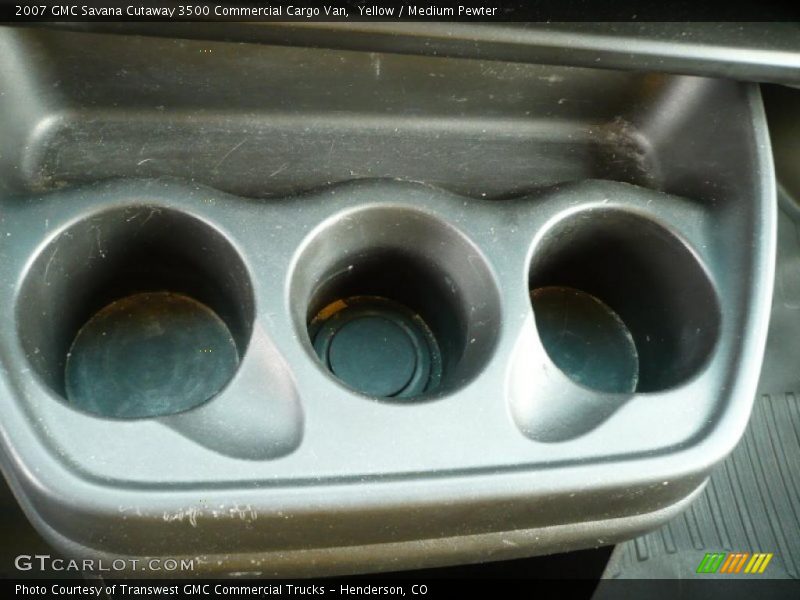 Yellow / Medium Pewter 2007 GMC Savana Cutaway 3500 Commercial Cargo Van