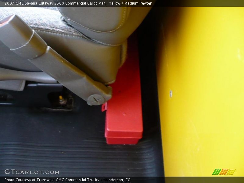 Yellow / Medium Pewter 2007 GMC Savana Cutaway 3500 Commercial Cargo Van