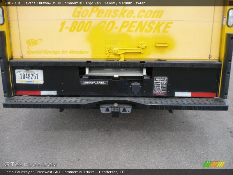 Yellow / Medium Pewter 2007 GMC Savana Cutaway 3500 Commercial Cargo Van