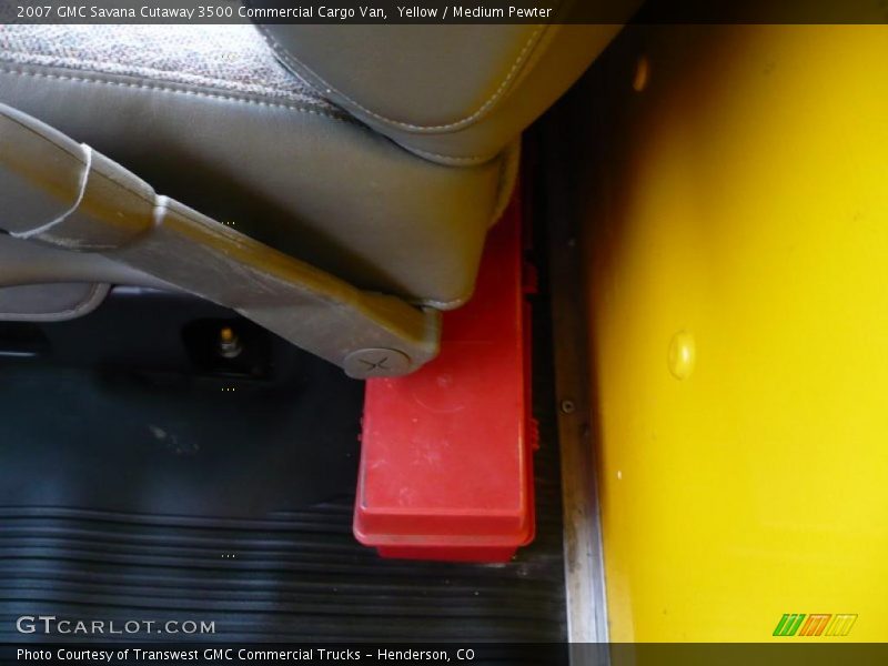 Yellow / Medium Pewter 2007 GMC Savana Cutaway 3500 Commercial Cargo Van