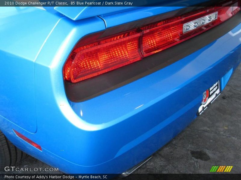 B5 Blue Pearlcoat / Dark Slate Gray 2010 Dodge Challenger R/T Classic