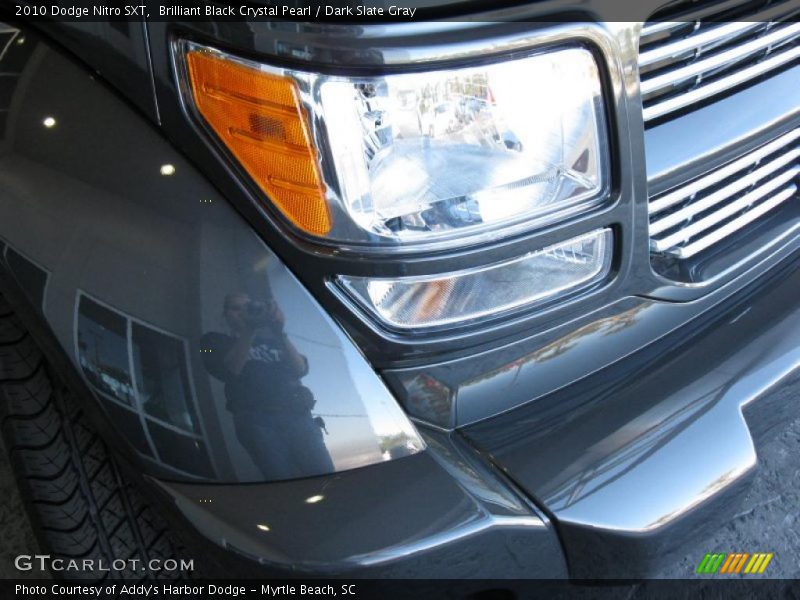 Brilliant Black Crystal Pearl / Dark Slate Gray 2010 Dodge Nitro SXT