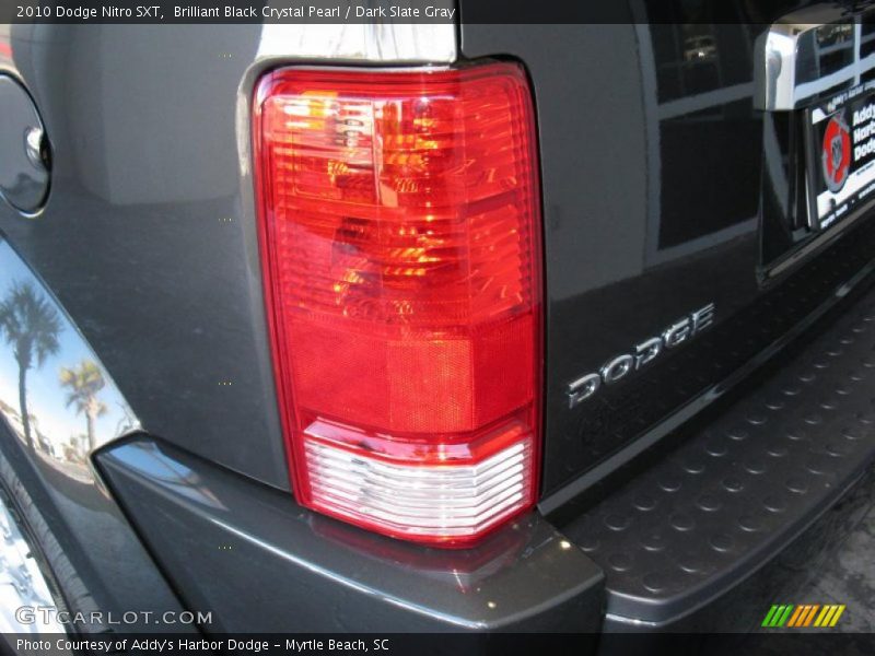 Brilliant Black Crystal Pearl / Dark Slate Gray 2010 Dodge Nitro SXT