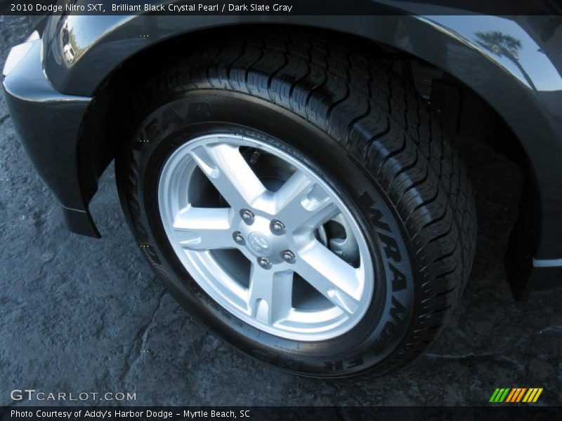 Brilliant Black Crystal Pearl / Dark Slate Gray 2010 Dodge Nitro SXT