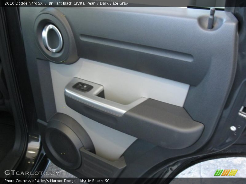 Brilliant Black Crystal Pearl / Dark Slate Gray 2010 Dodge Nitro SXT