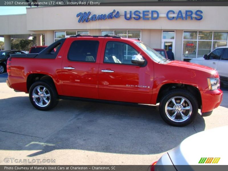 Victory Red / Ebony 2007 Chevrolet Avalanche LTZ 4WD