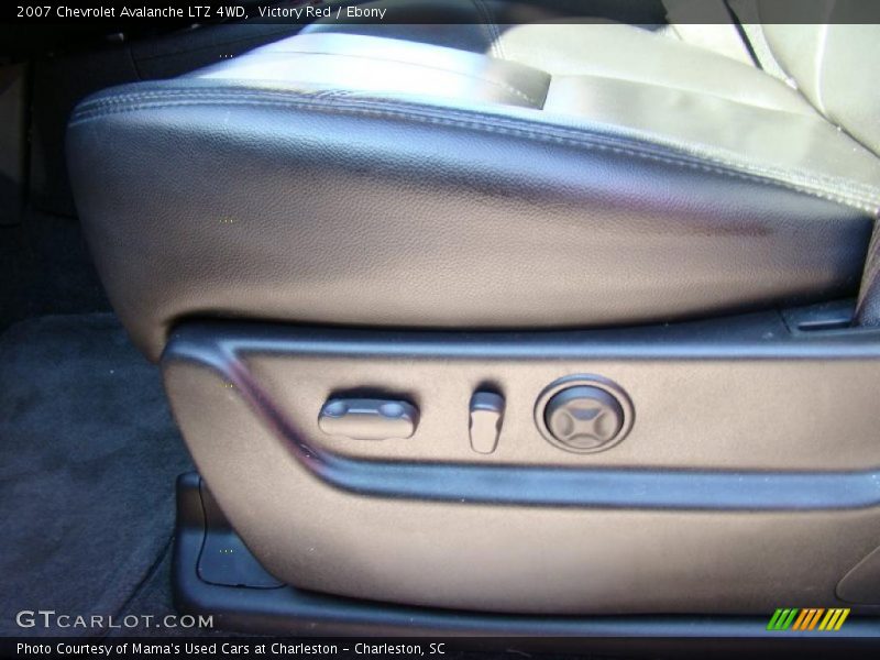 Victory Red / Ebony 2007 Chevrolet Avalanche LTZ 4WD