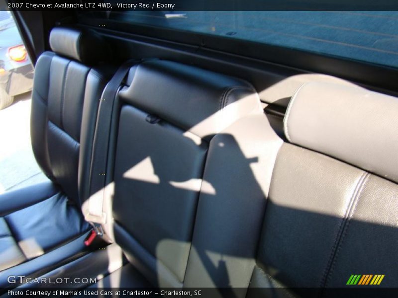 Victory Red / Ebony 2007 Chevrolet Avalanche LTZ 4WD