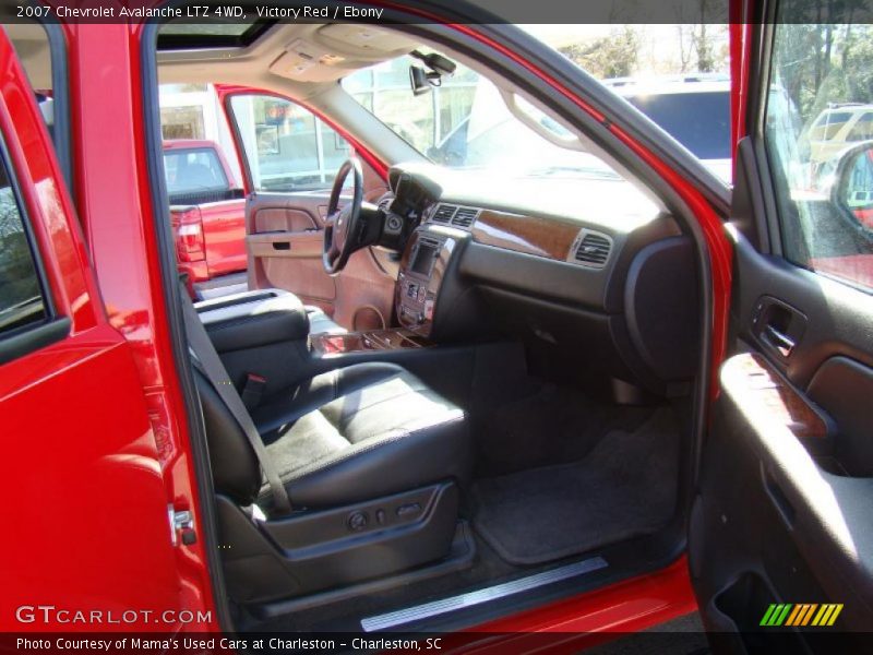 Victory Red / Ebony 2007 Chevrolet Avalanche LTZ 4WD