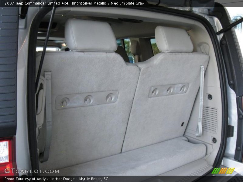 Bright Silver Metallic / Medium Slate Gray 2007 Jeep Commander Limited 4x4