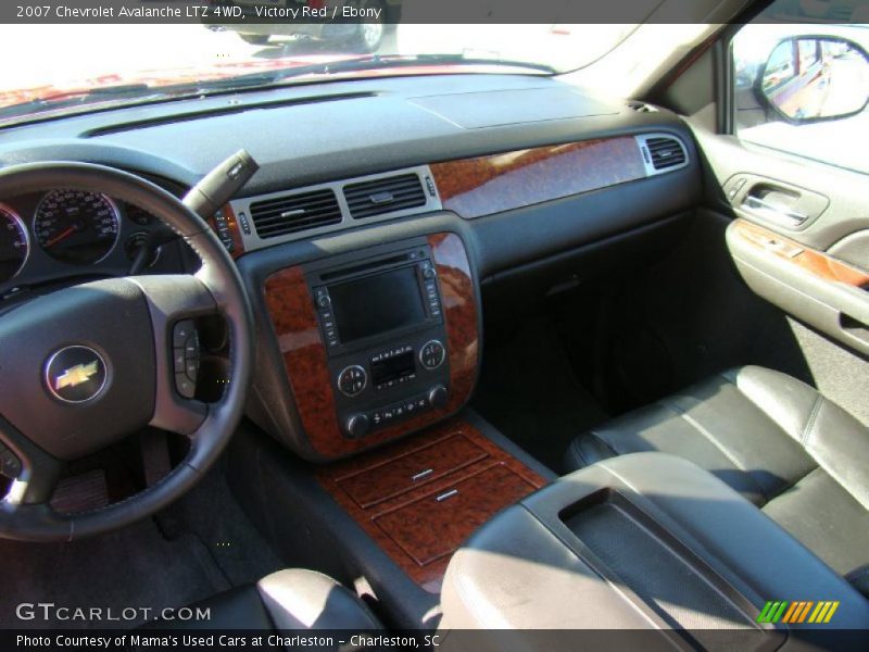 Victory Red / Ebony 2007 Chevrolet Avalanche LTZ 4WD