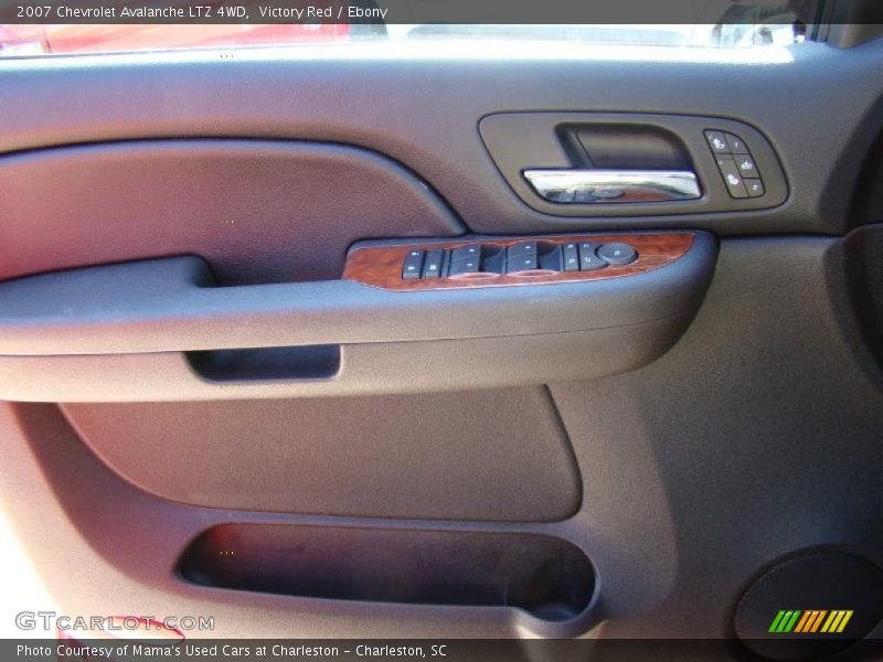 Victory Red / Ebony 2007 Chevrolet Avalanche LTZ 4WD