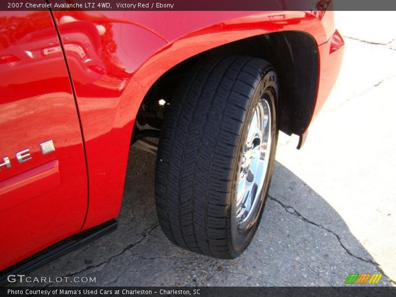 Victory Red / Ebony 2007 Chevrolet Avalanche LTZ 4WD