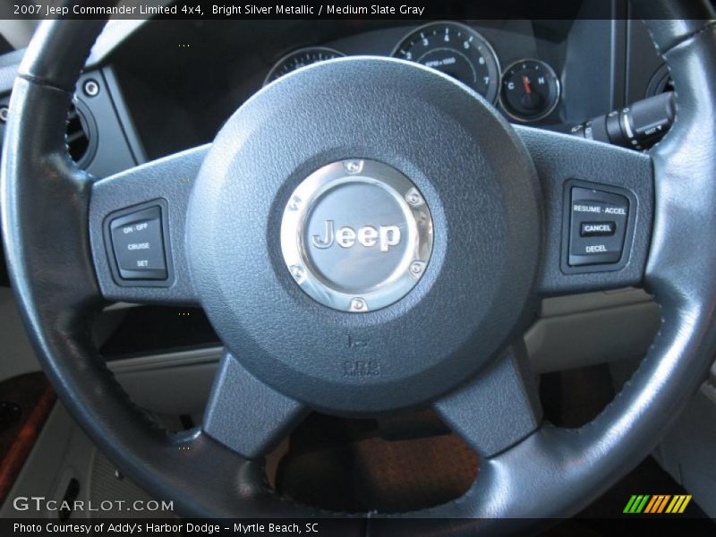 Bright Silver Metallic / Medium Slate Gray 2007 Jeep Commander Limited 4x4
