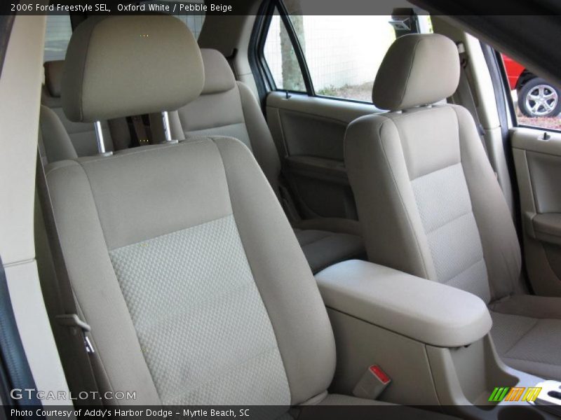 Oxford White / Pebble Beige 2006 Ford Freestyle SEL