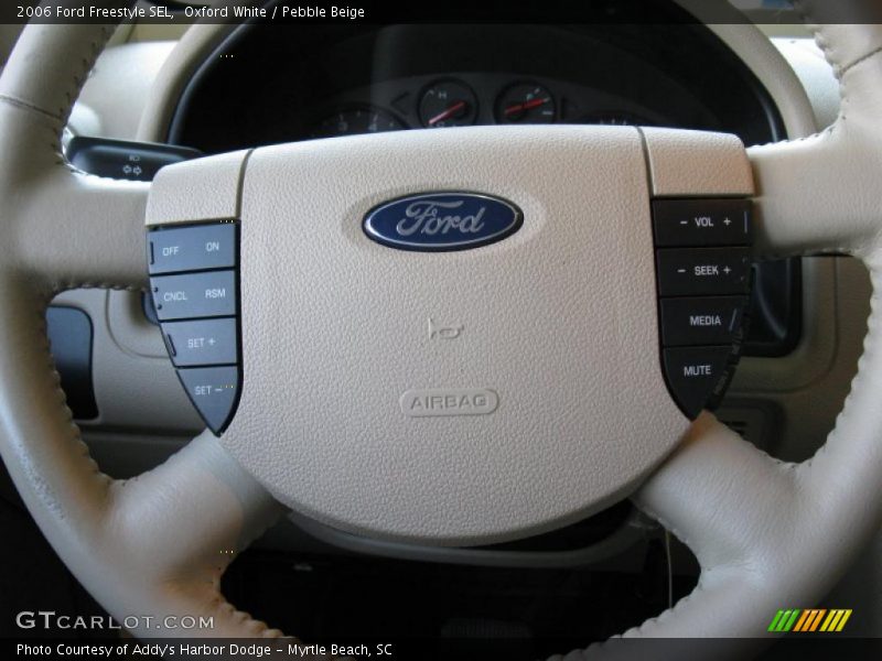 Oxford White / Pebble Beige 2006 Ford Freestyle SEL