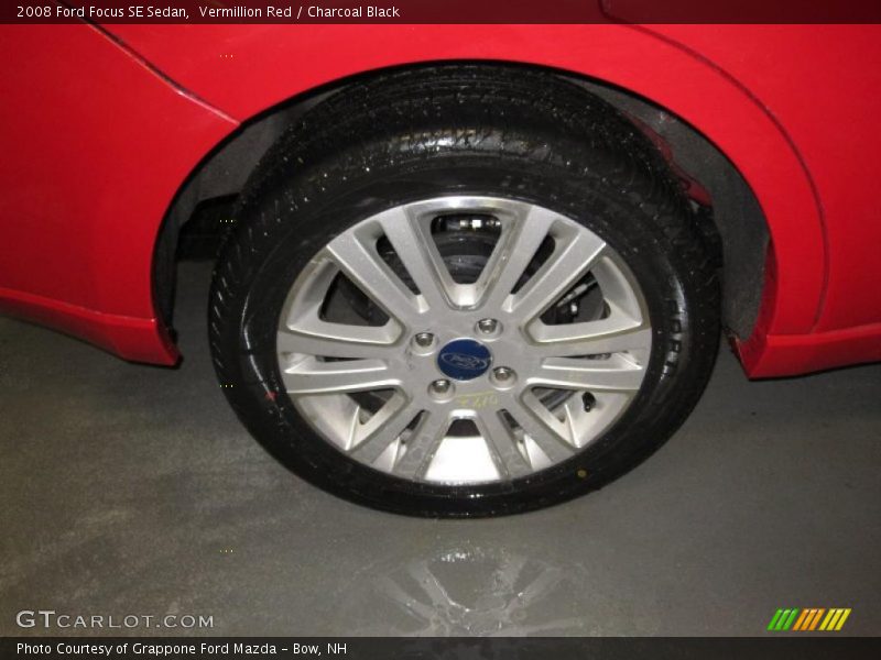 Vermillion Red / Charcoal Black 2008 Ford Focus SE Sedan