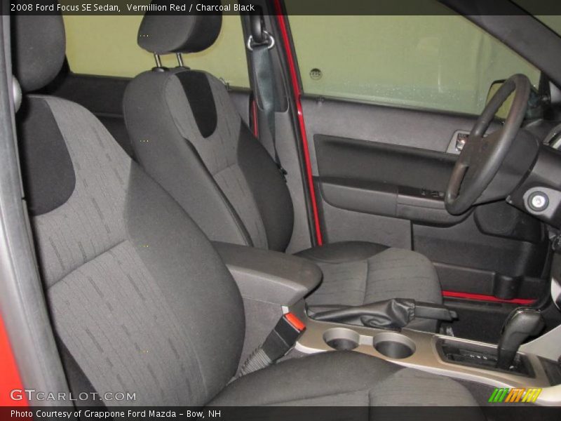 Vermillion Red / Charcoal Black 2008 Ford Focus SE Sedan