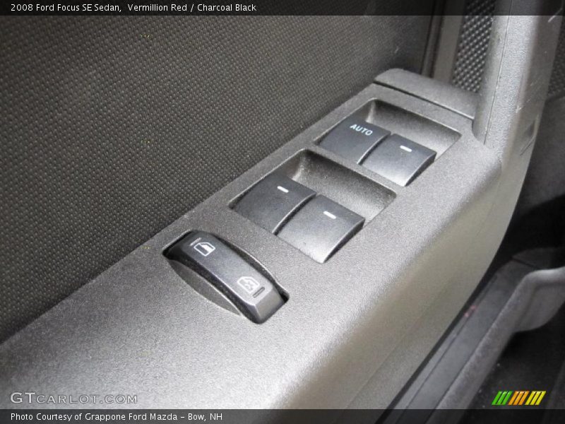 Vermillion Red / Charcoal Black 2008 Ford Focus SE Sedan