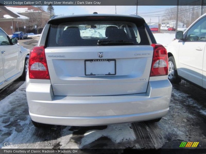 Bright Silver Metallic / Dark Slate Gray 2010 Dodge Caliber SXT