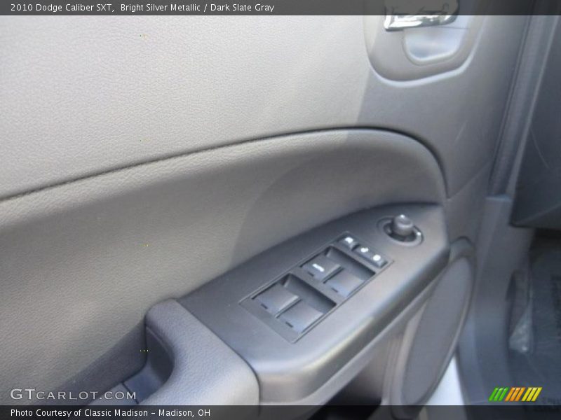Bright Silver Metallic / Dark Slate Gray 2010 Dodge Caliber SXT