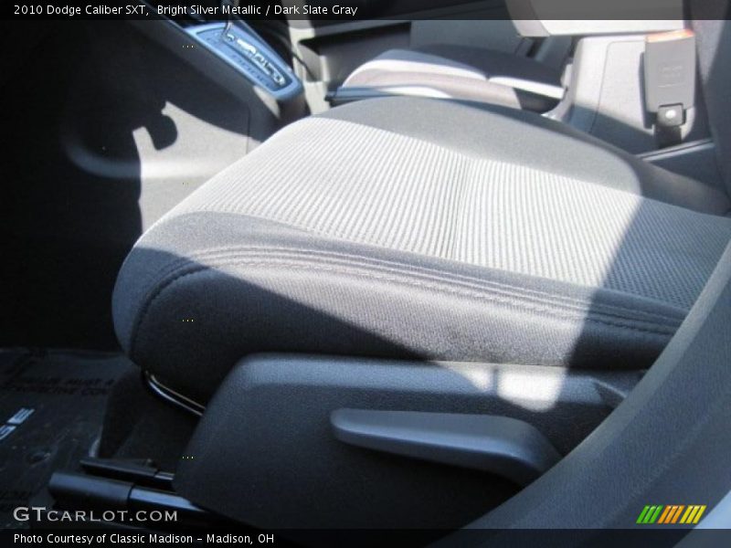 Bright Silver Metallic / Dark Slate Gray 2010 Dodge Caliber SXT
