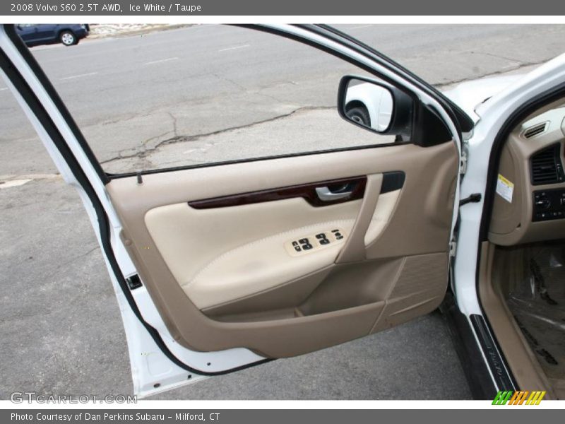 Ice White / Taupe 2008 Volvo S60 2.5T AWD