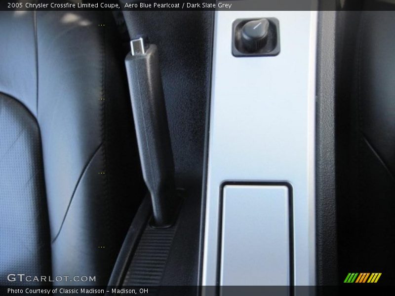 Aero Blue Pearlcoat / Dark Slate Grey 2005 Chrysler Crossfire Limited Coupe