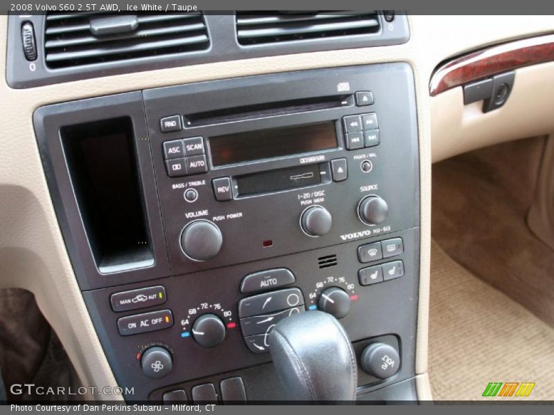 Ice White / Taupe 2008 Volvo S60 2.5T AWD