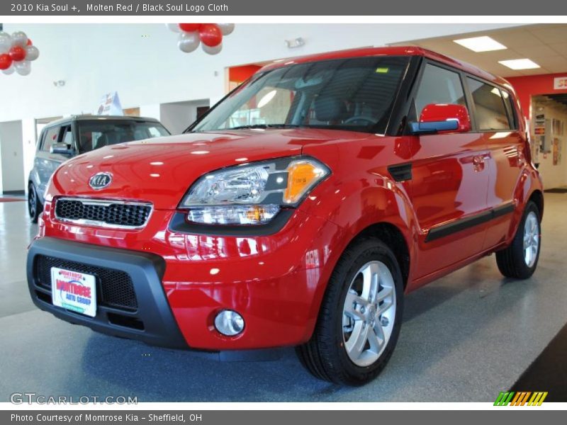 Molten Red / Black Soul Logo Cloth 2010 Kia Soul +