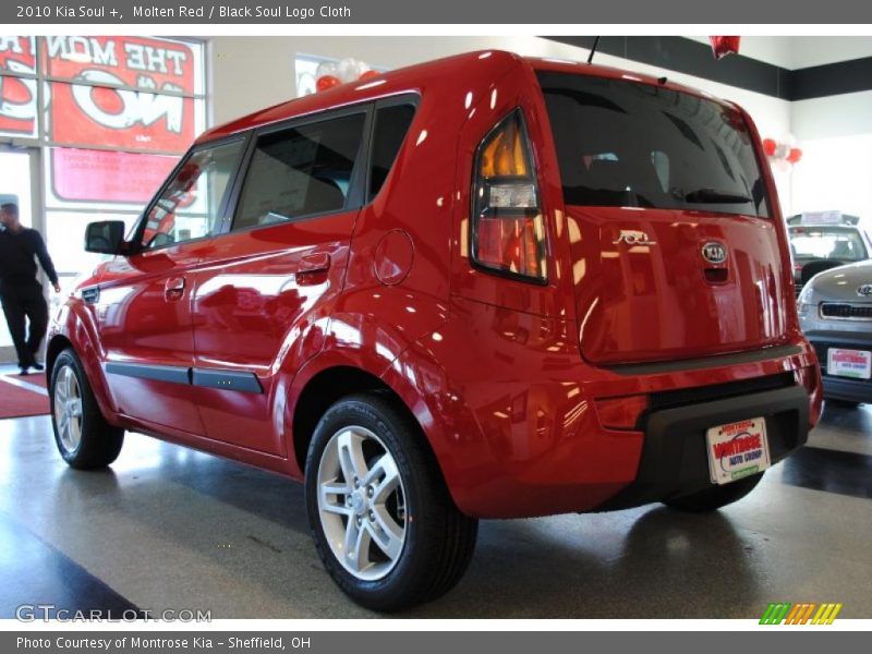 Molten Red / Black Soul Logo Cloth 2010 Kia Soul +