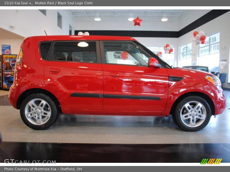 Molten Red / Black Soul Logo Cloth 2010 Kia Soul +